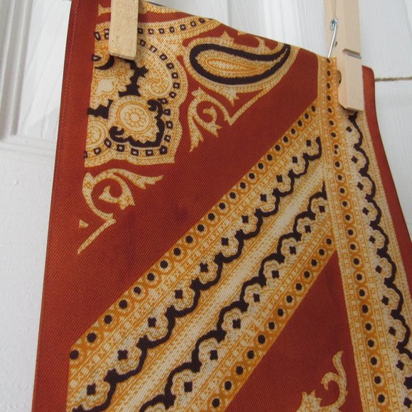 ROSSINI Vintage Scarf Pennant Style Brown Gold Black Paisley Silky Feel - Picture 7 of 8